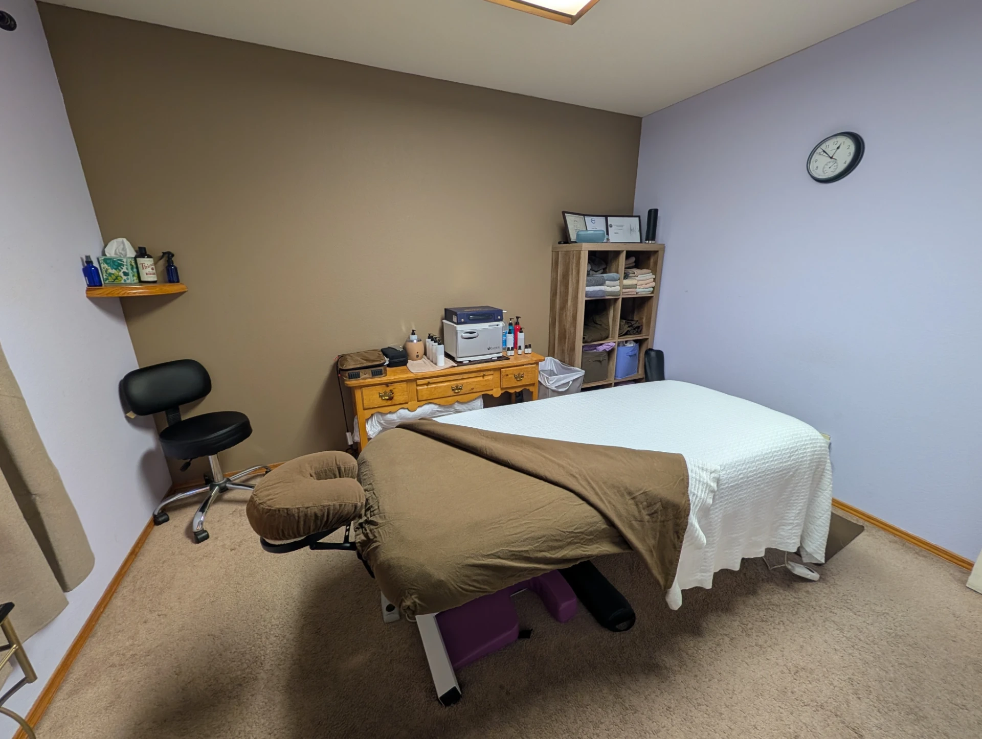 back to healing massage room